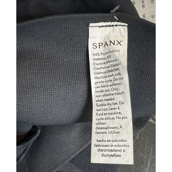 NWT SPANX Look At Me Now Black Camo Ecocare Seamless Leggings Size Large 10/12 - Picture 7 of 7